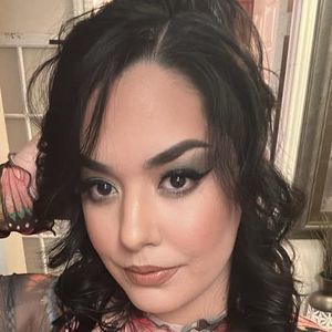 Meet your Posher, Marisa